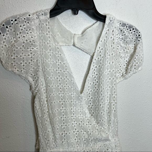 New Bardot White Eyelet Mini Dress Womens size 6 - Picture 4 of 9
